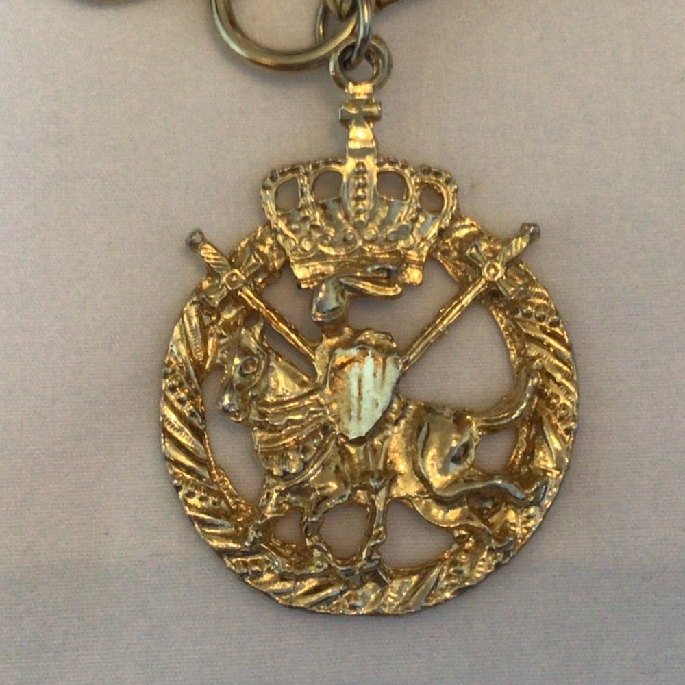 Vintage metal chain belt with Knight and Royal Crown decorative charm
